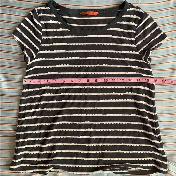 Scalloped t-shirt from ModCloth - Picture 2 of 4